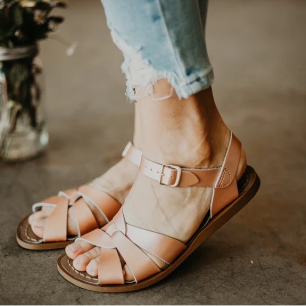 NWOT - US11 Salt Water Original Sandals Rose Gold - Women